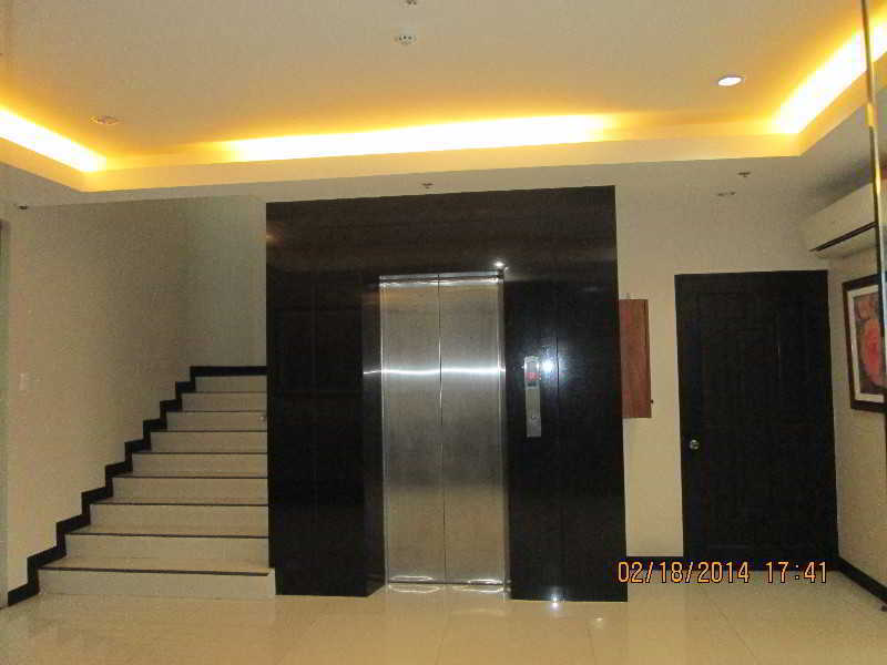 Main Hotel & Suites Cebu Buitenkant foto